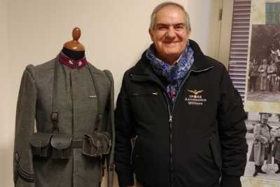 Divise, medaglie ed elmetti: � l'antica collezione di Piero, ''uniformologo'' militare